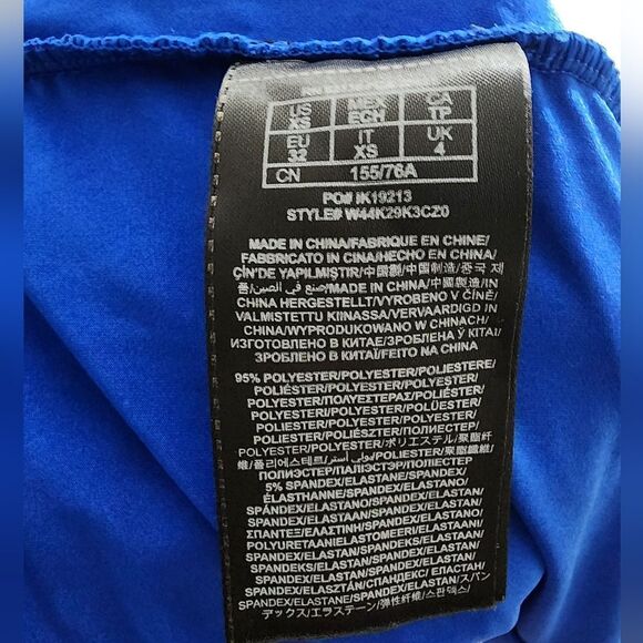 Guess - Picture 7 of 9